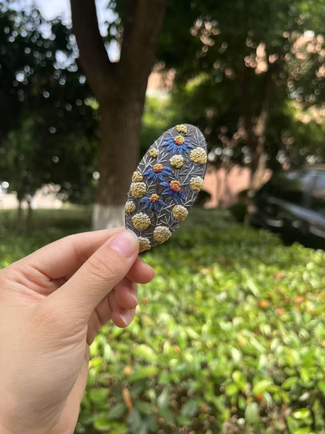China Majiang/money style embroidery hair clips