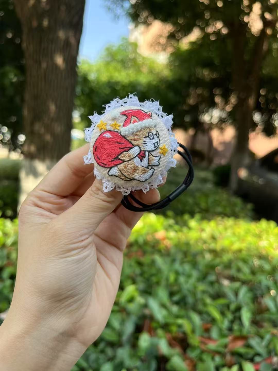 cat with money bag embroidery ties