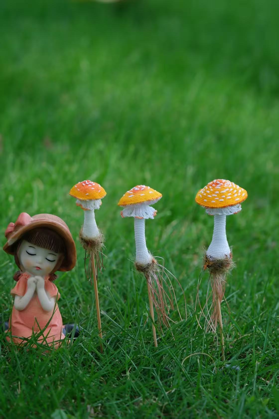 micro crochet mushroom individual(only one)